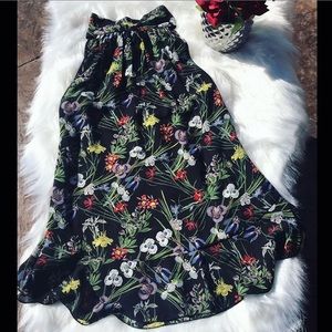 NWT Max Studio Tie Back Halter Top